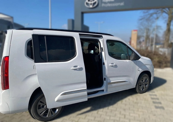 Toyota Proace City Verso cena 127900 przebieg: 7, rok produkcji 2023 z Zawichost małe 106